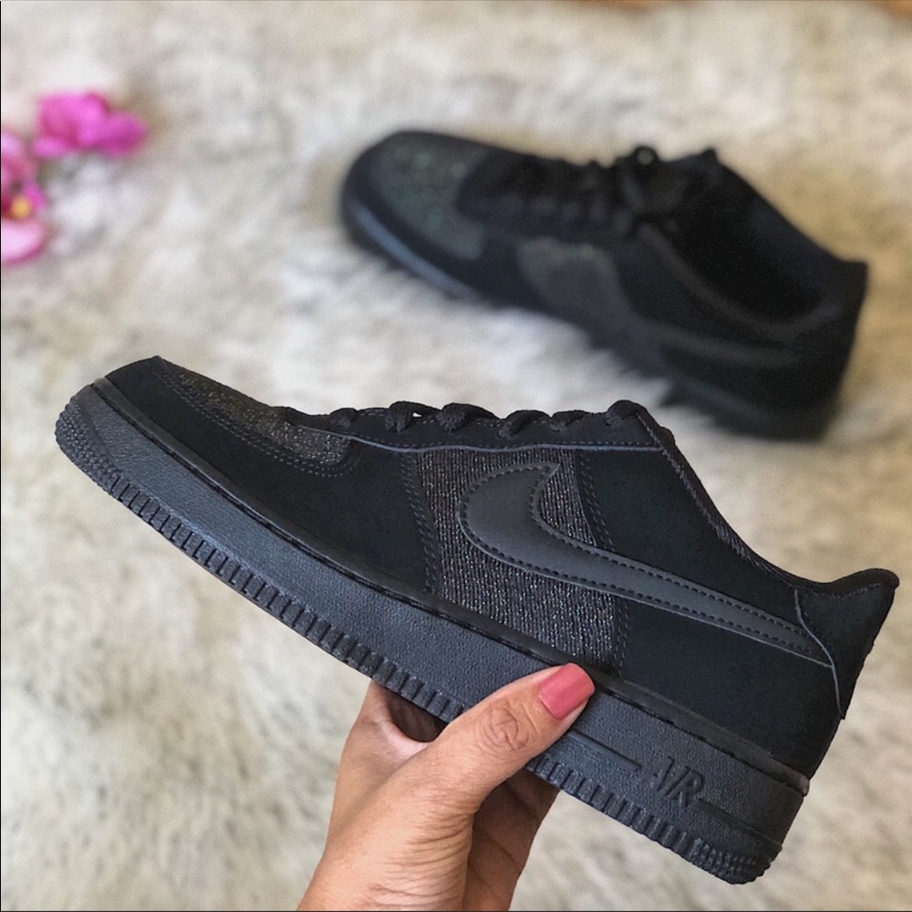 âźď¸soldâźď¸Rare Nike Air Force 1 LV8 Suede 6.5Y/8W - Picture 1 of 8